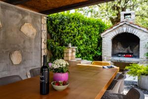 Villa Ferlini in Central Istria with private 10000 m2 garden, wellness & family activities on plot