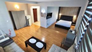 Blue Horizon Apartments
