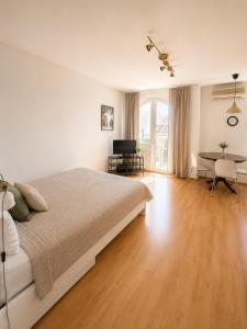 Cozy nest with free parking