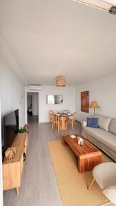 Apartamento de dos dormitorios con vistas al mar