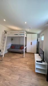 Studio cosy avec jardin privé - proche La Rochelle