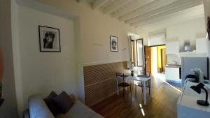 Cavour 35