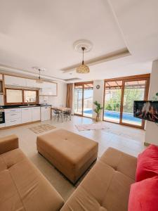 Comfy Villa Ipek with Pool