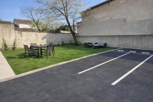 Le Jardin dEden City loft Tram Hôpital Eurexpo Parking