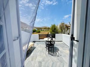 Tritonas Rooms