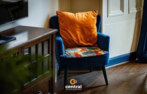 Cleppy Road - Unique & Stylish 2 Bedroom - 2 Bathroom - Sleeps 4 - Ground Floor - Free Street Parking