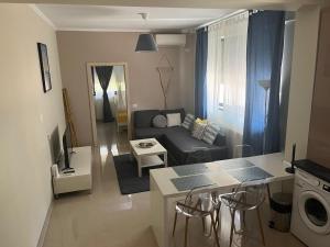 Ini Apartment Lungomare