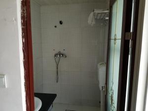 Home Inn (Chinese Only)