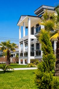 Villa MARIA