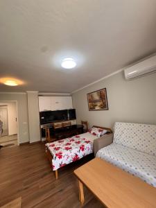 Lizas apartments 4th