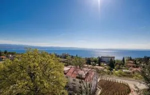 Leona - Ловран