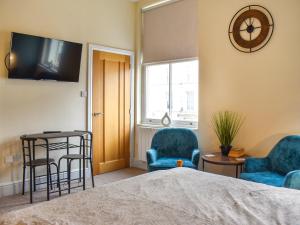 Denelea Studio 1 - Uk49952