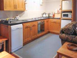 Lee Cottage - E4343A