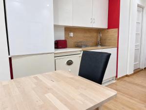 Ermou Central Studio by ΜΡS