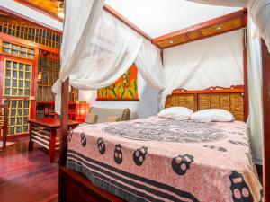 Uva Blue Villas - Villa 2 - Modern 1 Bed Villa - Private Garden
