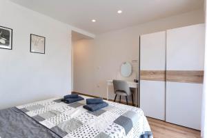 Holiday House Mara