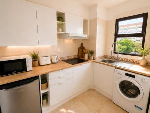 Vilamoura Condominium with Parking and Pool - 1 Bedroom Apartment with Large Sofa-bed, Private Balconies with Pool view, near The Marina & Beaches