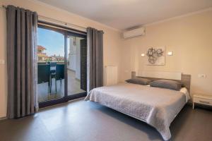 Prostorni in udobni apartmaji Izola SL - Spacious & Comfortable Apartments Izola SL