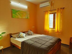 Hamsa 2bhk AC new