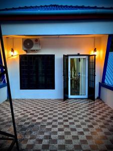 New Central Villa Garden Apart & swimming pool