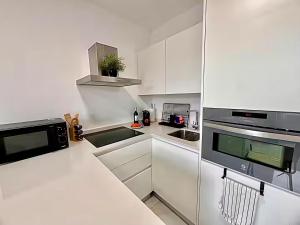 Solarena20 - 2 bedroom apartment, pool & beach