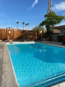 Palm Desert Gem