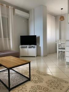 Bright Sea View Apartment with Balcony Liro Beach Uje i Ftohte Vlore