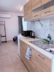 Studios Tasos Bi 2