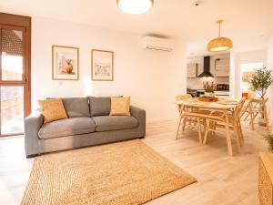 Sunny Mediterranean Stay in Valencia Beach