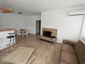 Central Walk Residence