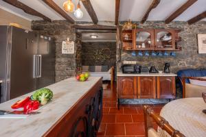 Stone House Vista