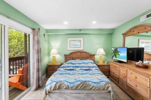 Breezy Point 202