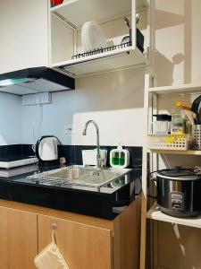 G335 Place at SMDC Cheers Residences by Chyns Suite