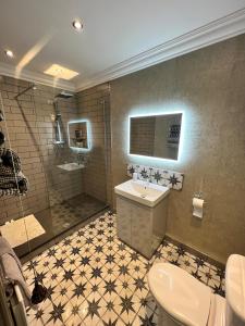 Village boutique retreat with cooked breakfast