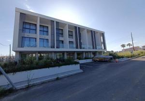 Heart of Kallithea Pool Maisonette