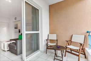 Iris Village apartment with fabulous pools