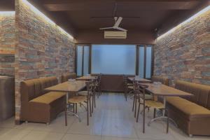 Hotel Shrimmaya, Ujjain