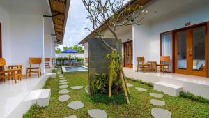 Royal Crown Villas