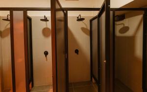 Luxury Industrial Vault, Wifi, Dry Cleaning, 5 rooms, Pool
