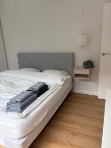 Modern City Centre Apartment with parking