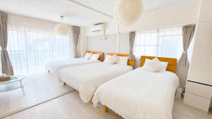Kawaii House Tokyo Shin-Okubo 45 square meters and has 3 beds