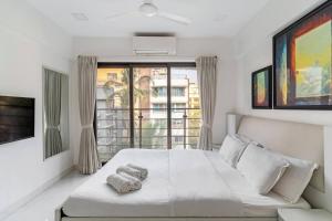 Athena Elegant 2BHK in Khar Gated Connected