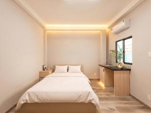 Lux saigon manhattan home