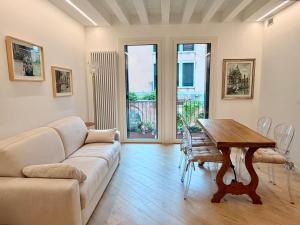 AllIsola Apartment