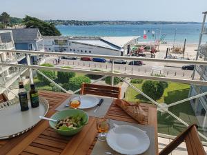 LAppart 409 Vue mer exceptionnelle Plougonvelin