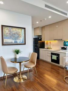 Hanoi Homestay VinSmart City Big Stu Big Sale
