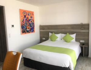 Hotels Appart' Hotel La Girafe Marseille Est - Porte d'Aubagne : photos des chambres