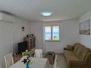 Apartments Brko