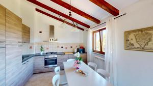 Rovinj Apartment with Balcony & Parking, Claudia