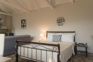 Agrafa House